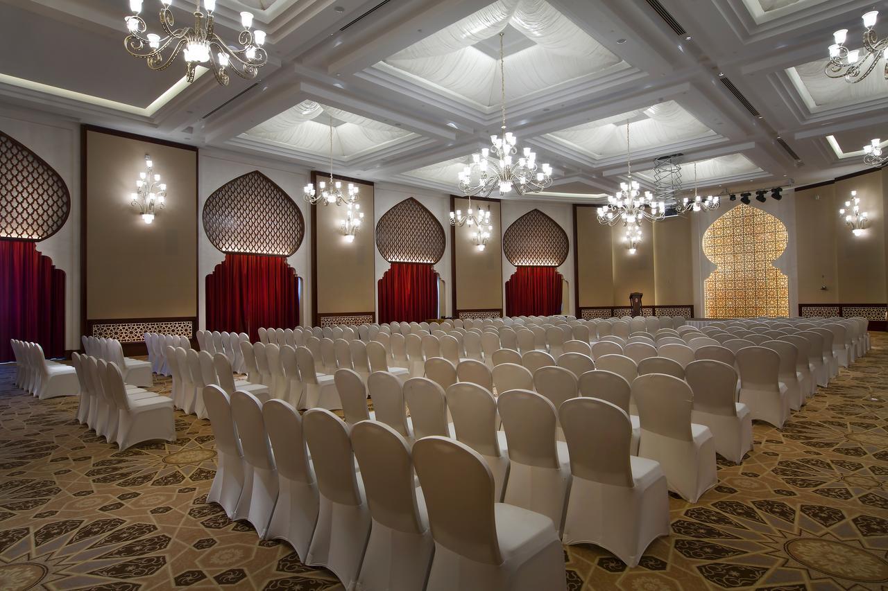 होटल Bab Al Qasr Abu Dhabi