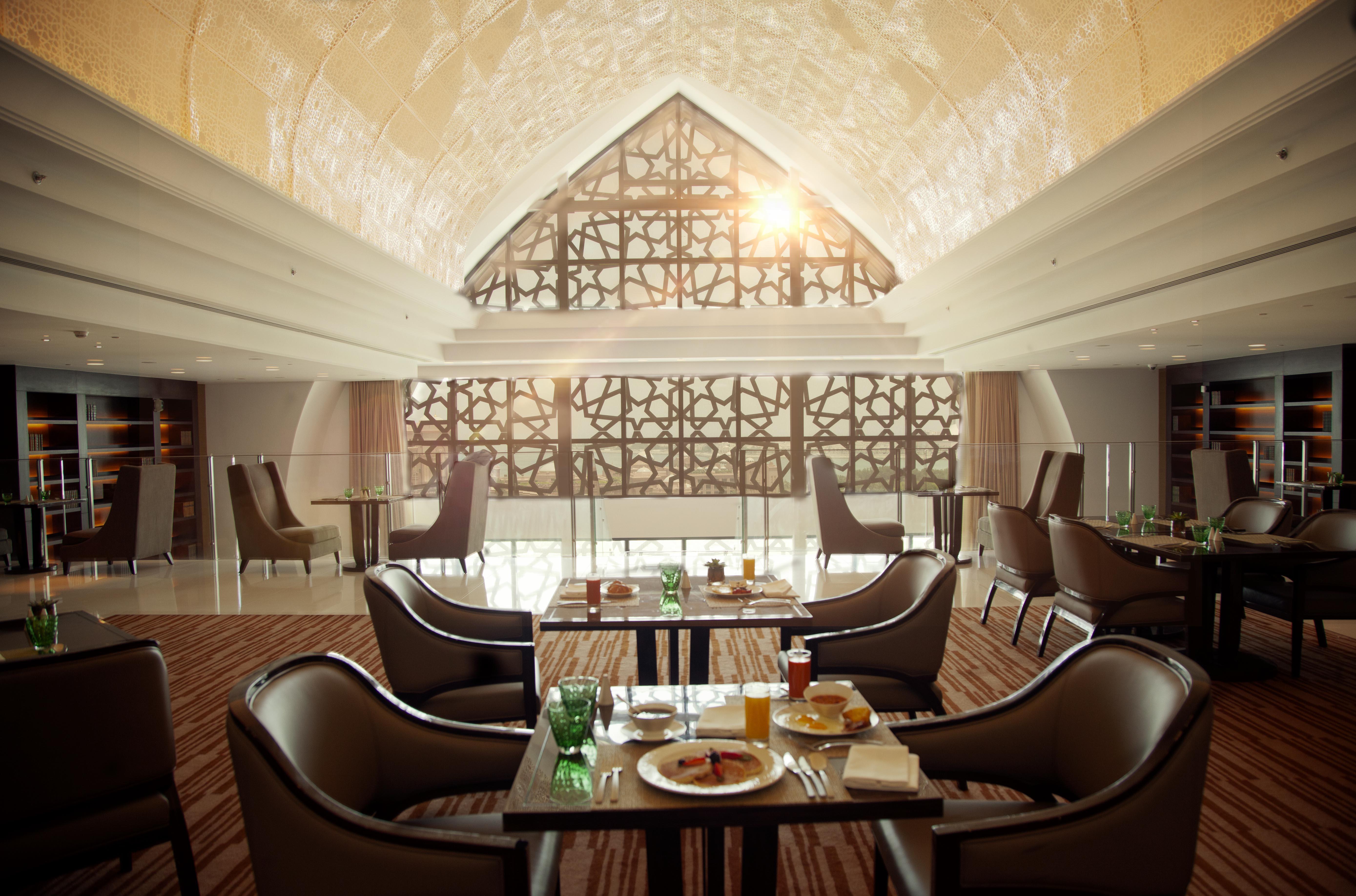 Bab Al Qasr Hotel 5*
