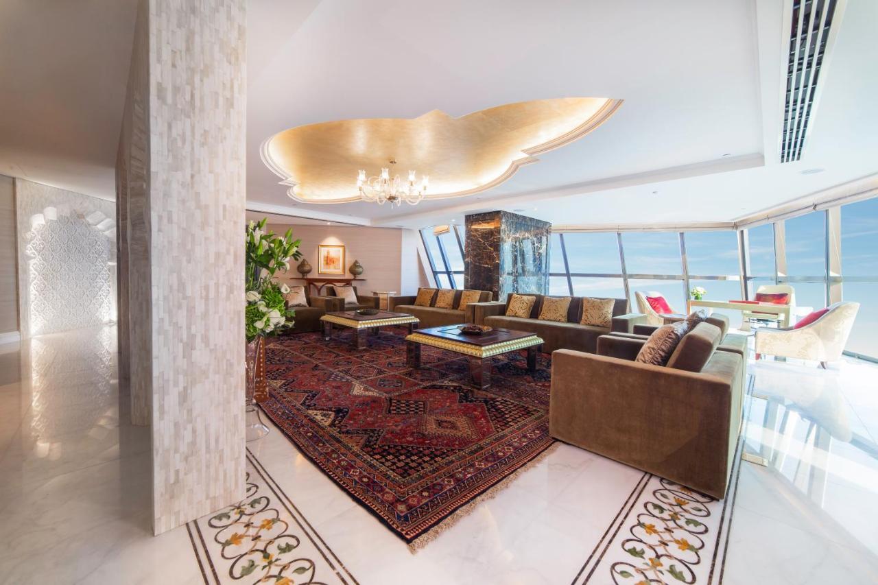 Bab Al Qasr