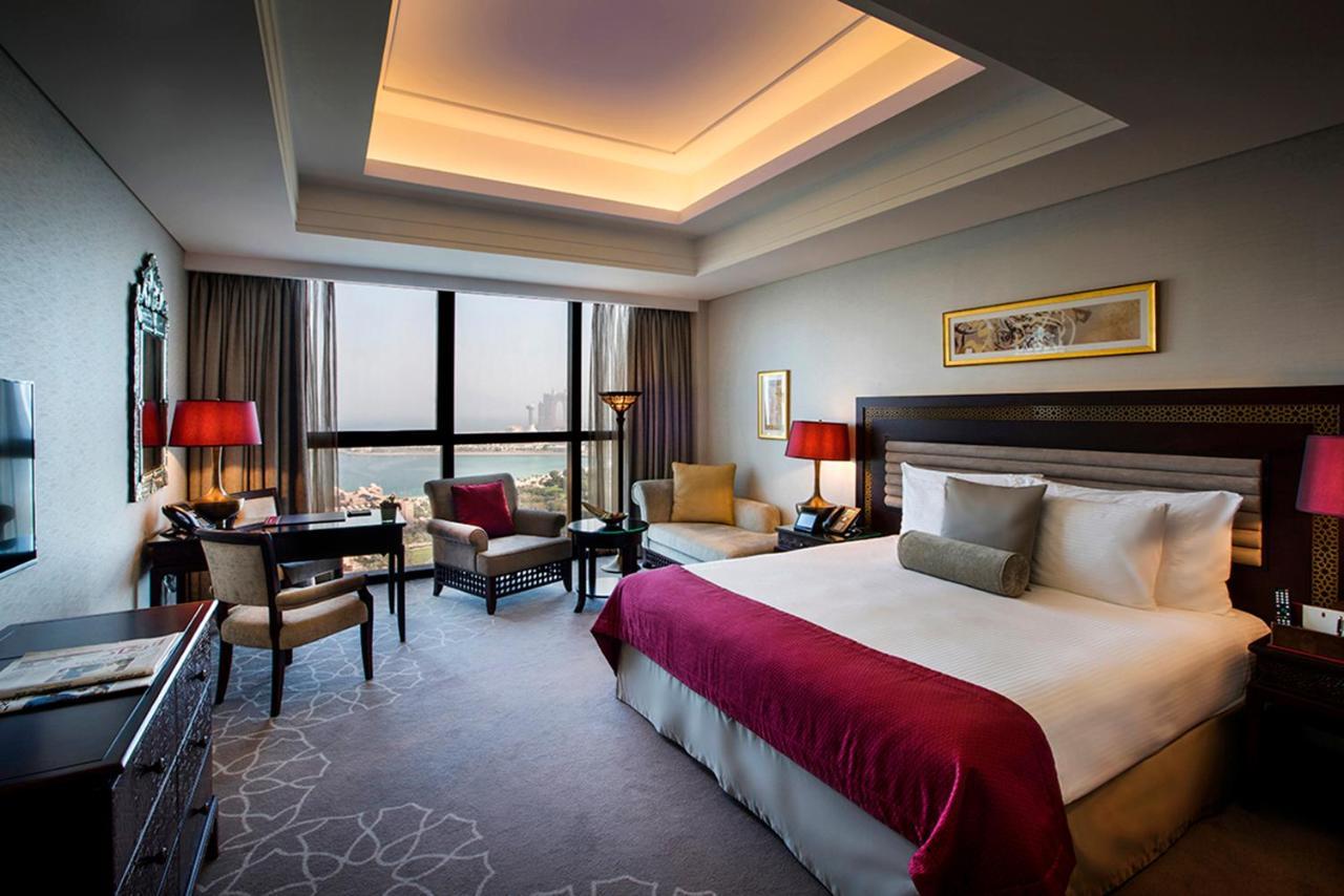 Bab Al Qasr Hotel 5*